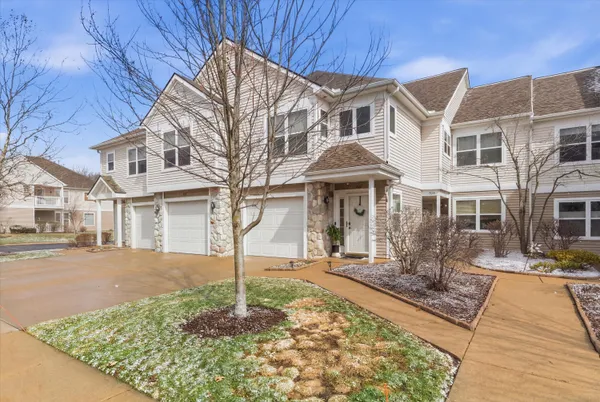 $312,500 | 709 Fieldstone Circle West, Chelsea, MI 48118