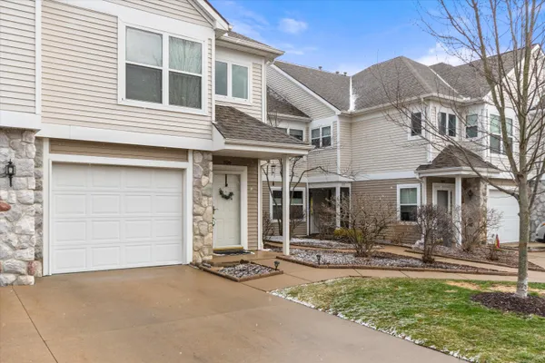 $312,500 | 709 Fieldstone Circle West, Chelsea, MI 48118