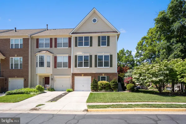 $700,000 | 43171 Glenelder Terrace, Ashburn, VA 20147