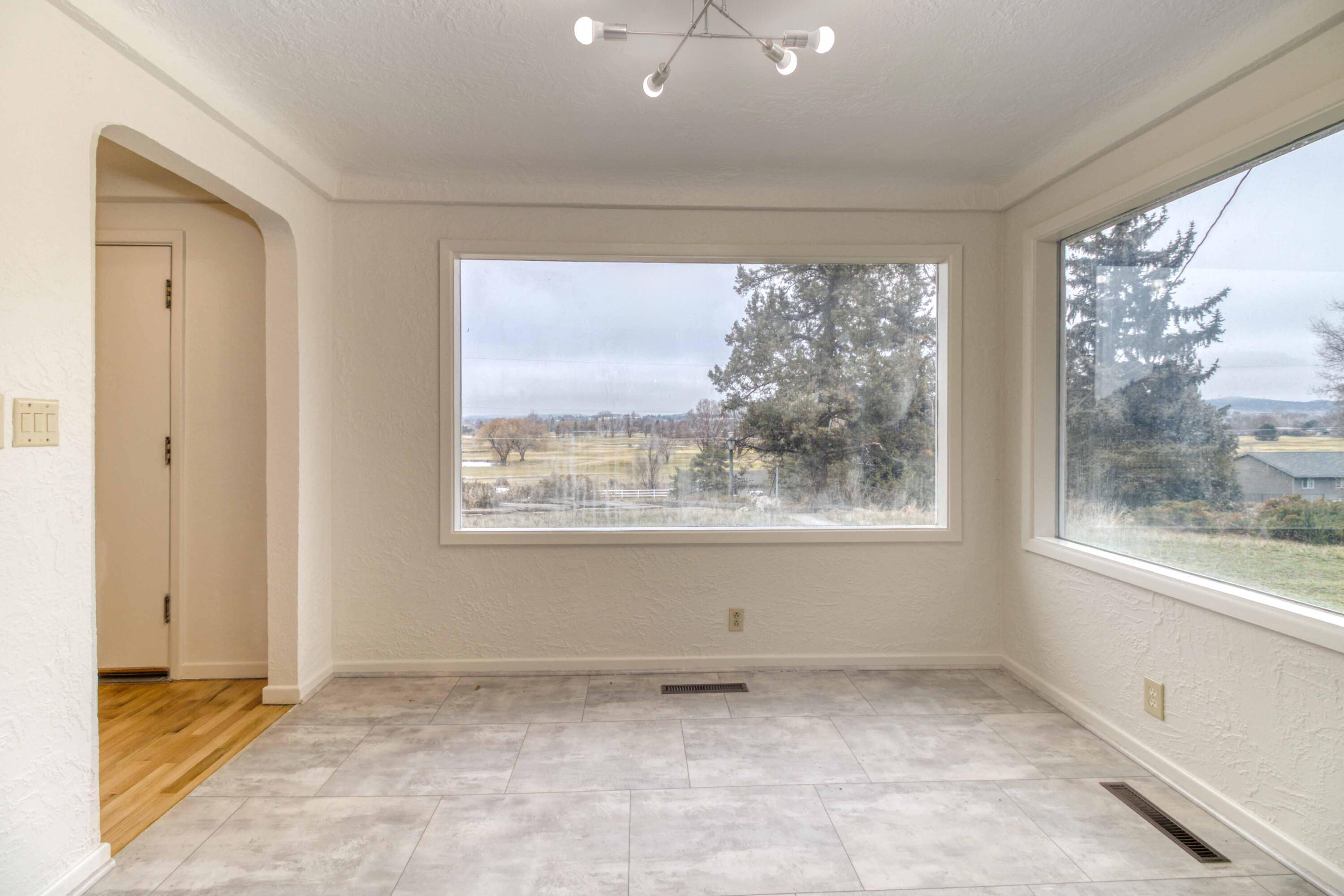 954 Southwest Crestview Road Prineville, OR 97754 - Photo 9 of 29 CREP0023-Edit-EDITED