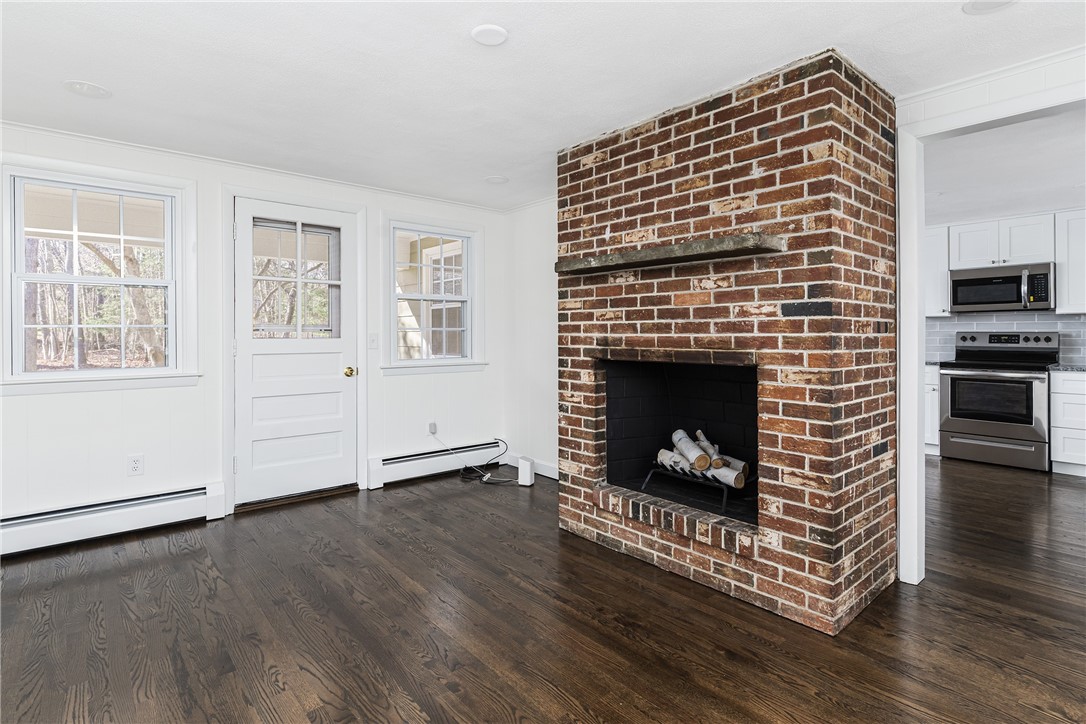 430 Shippee Road East Greenwich, RI 02818 - Photo 3 of 21 Gallery Image 3