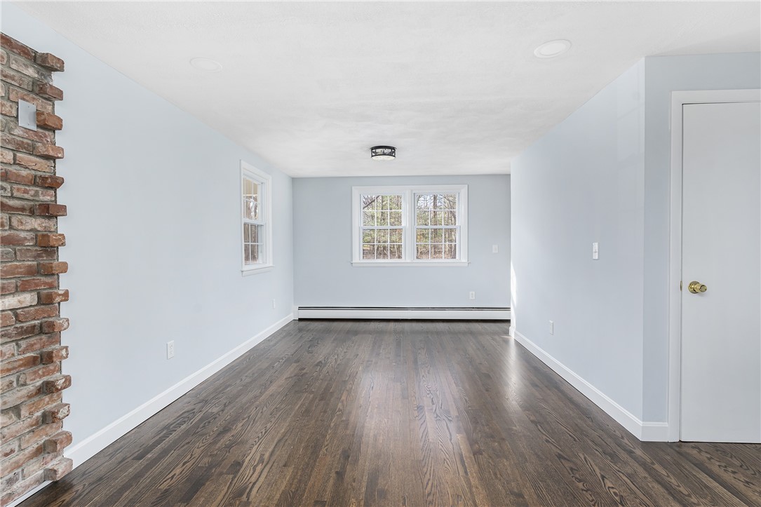 430 Shippee Road East Greenwich, RI 02818 - Photo 6 of 21 Gallery Image 6