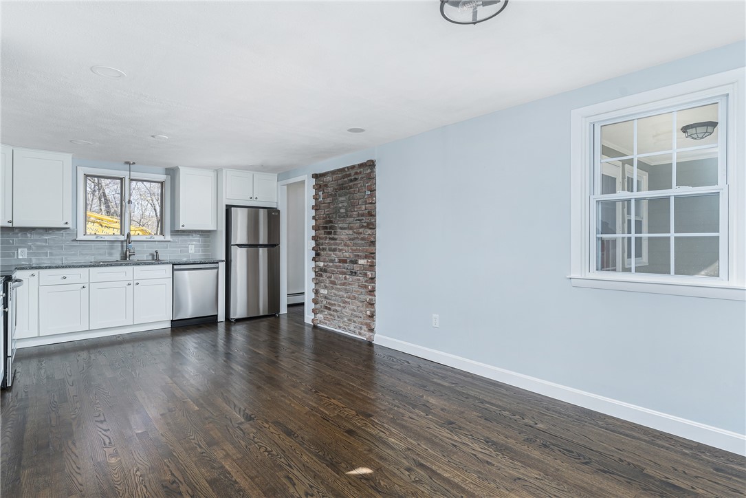 430 Shippee Road East Greenwich, RI 02818 - Photo 9 of 21 Gallery Image 9