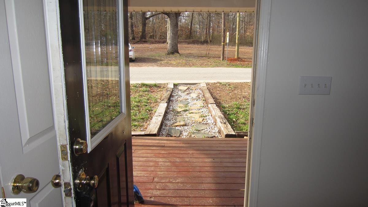 209 Mill Street Taylors, SC 29687 - Photo 12 of 15