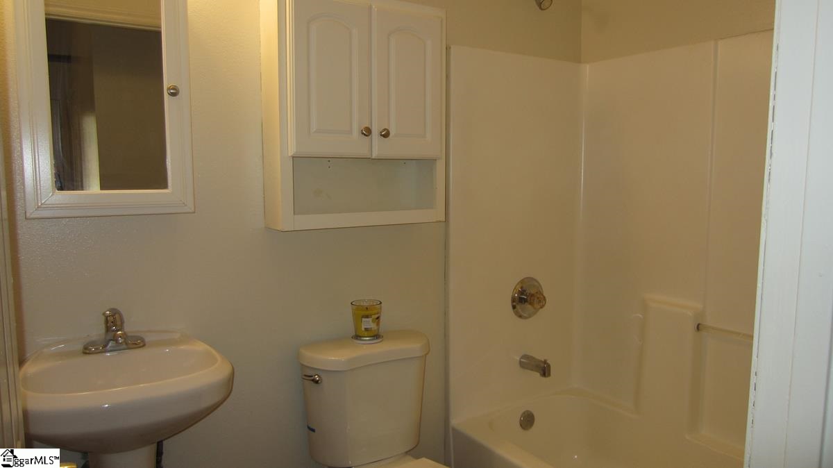 209 Mill Street Taylors, SC 29687 - Photo 9 of 15