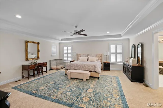 $1,700,000 | 4 Hillcrest Place, St. Louis, MO 63122