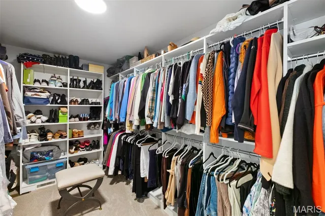 $1,700,000 | 4 Hillcrest Place, St. Louis, MO 63122