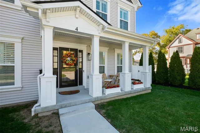 $1,700,000 | 4 Hillcrest Place, St. Louis, MO 63122