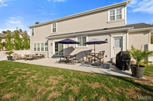 $1,700,000 | 4 Hillcrest Place, St. Louis, MO 63122