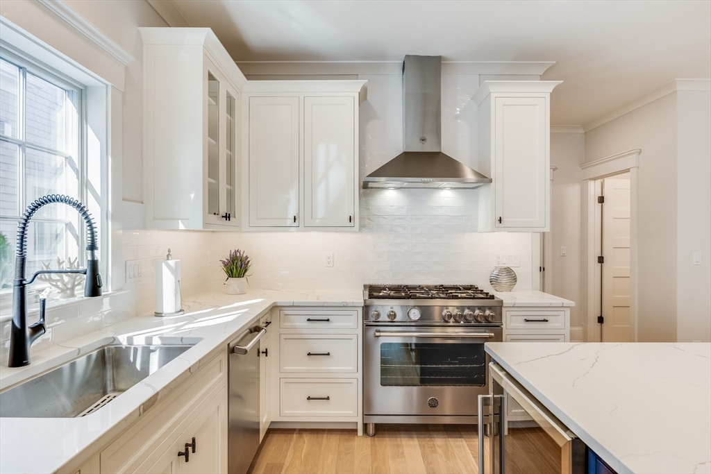 255 Old Main Road, Unit 2B Falmouth, MA 02556 - Photo 9 of 42