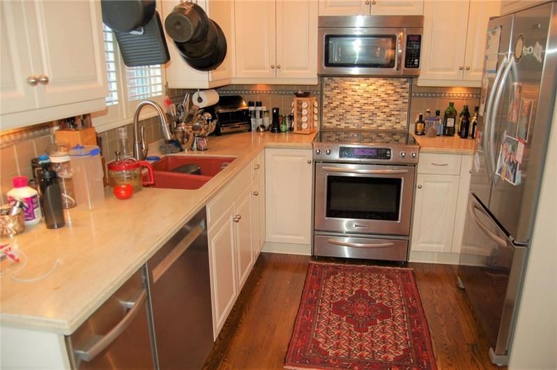 416 Schenley Road Pittsburgh, PA 15217 - Photo 11 of 25 Gallery Image 11