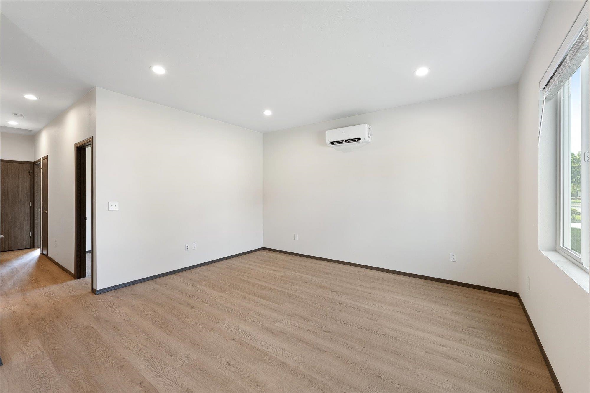 10806 East Augusta Avenue Spokane, WA 99206 - Photo 2 of 21