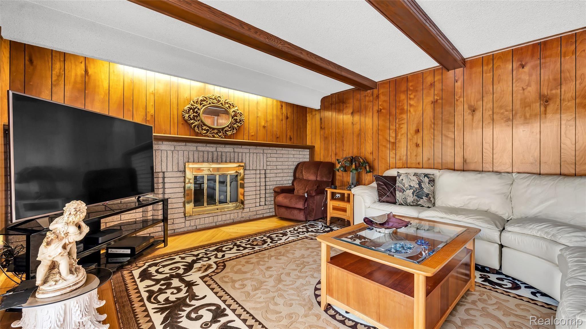 1781 Mackwood Road Rochester, MI 48307 - Photo 15 of 39 21-DSC_0159.jpg