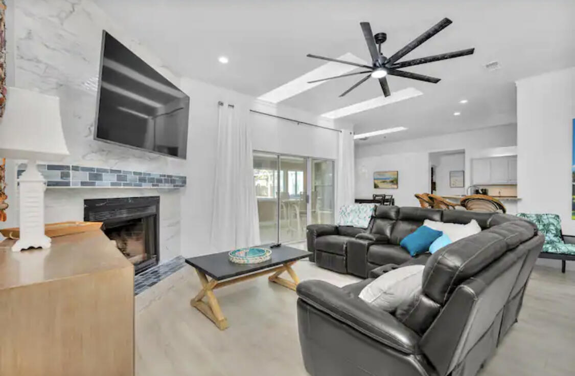 5043 Challenger Way Pensacola, FL 32507 - Photo 7 of 34 Great Room