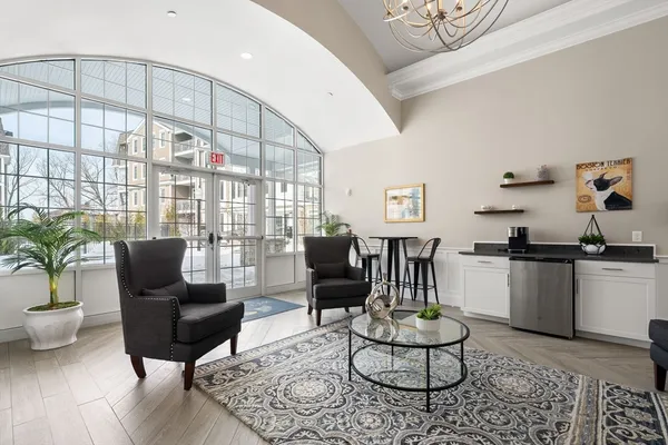 $4,600 | 320 Middlesex Avenue, Unit 207, Medford, MA 02155