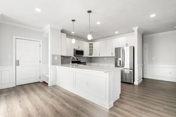 $4,600 | 320 Middlesex Avenue, Unit 207, Medford, MA 02155