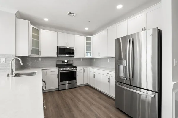 $4,600 | 320 Middlesex Avenue, Unit 207, Medford, MA 02155