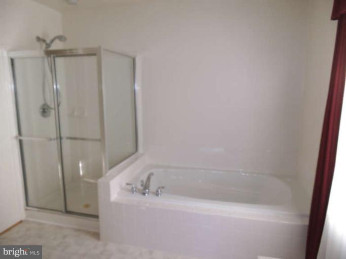 8127 Rose Haven Road Rosedale, MD 21237 - Photo 9 of 25 Bath (Master)