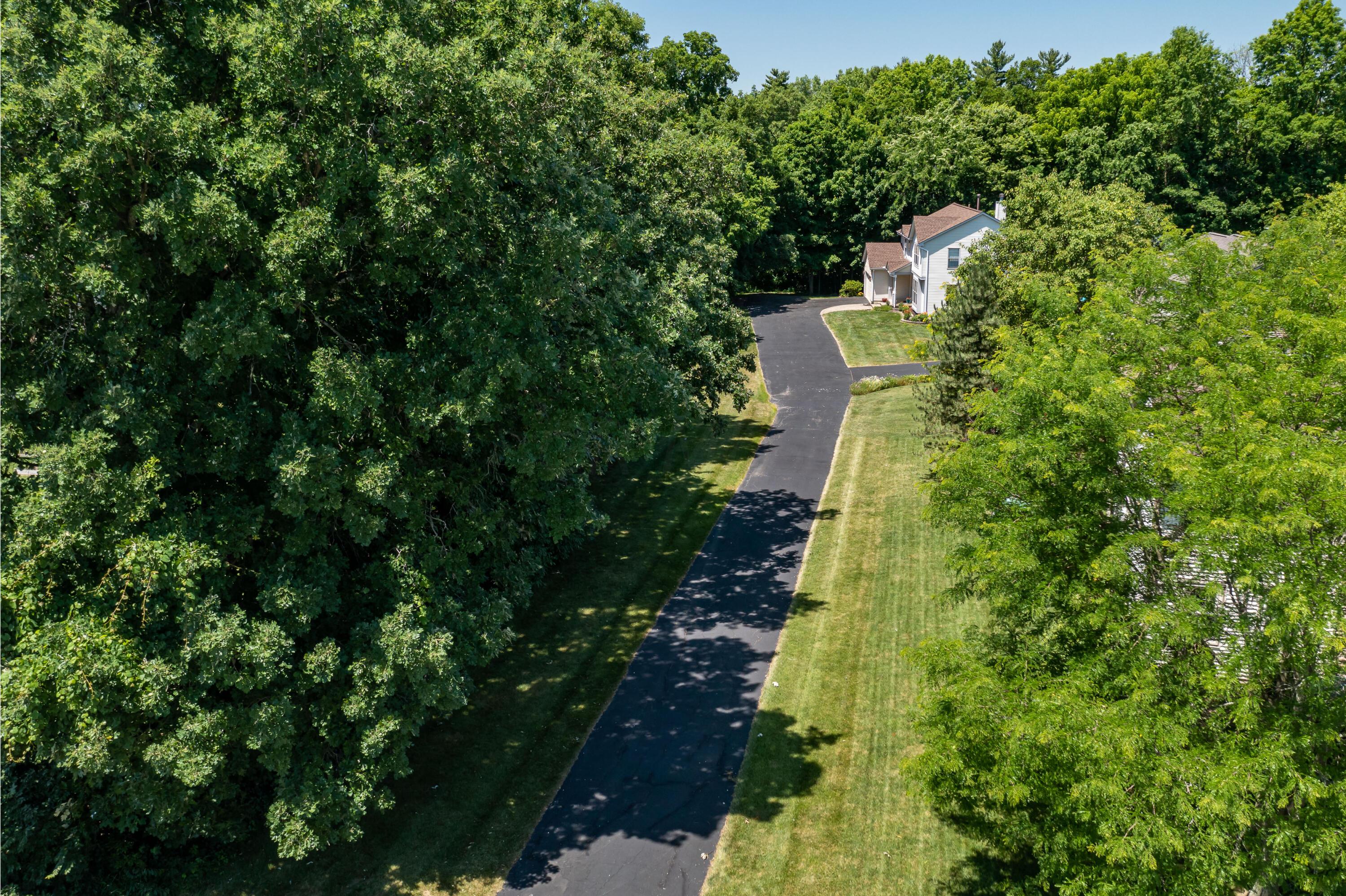 7744 Pinehill Road Lewis Center, OH 43035 - Photo 5 of 52 7744 Pinehill Rd_MLS_5
