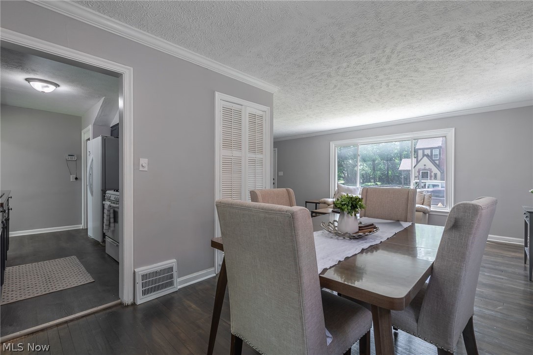 3849 East Antisdale Road Cleveland, OH 44118 - Photo 7 of 25 Gallery Image 7
