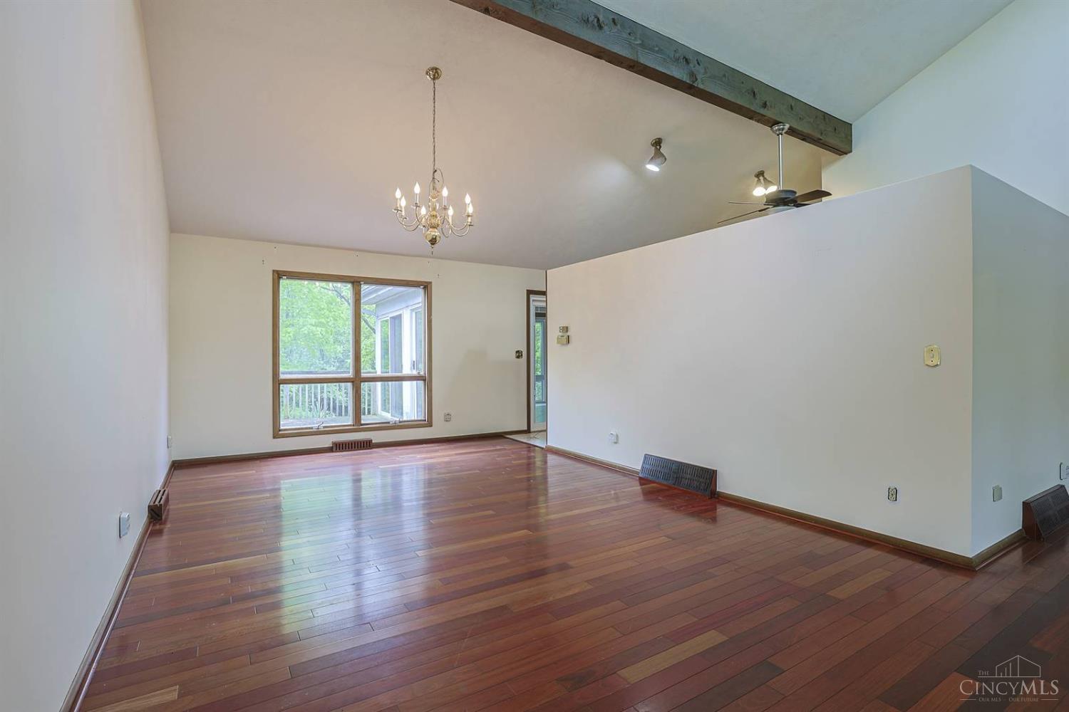 3881 Lincoln Road Cincinnati, OH 45247 - Photo 12 of 59 Gallery Image 12