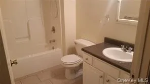 $2,050 | 25 Henry W Dubois Drive, Unit 42, New Paltz, NY 12561