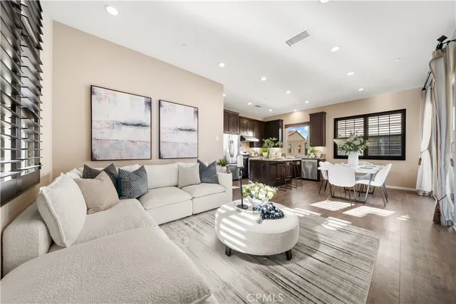 $1,299,800 | 81 Strawberry Grove, Irvine, CA 92620