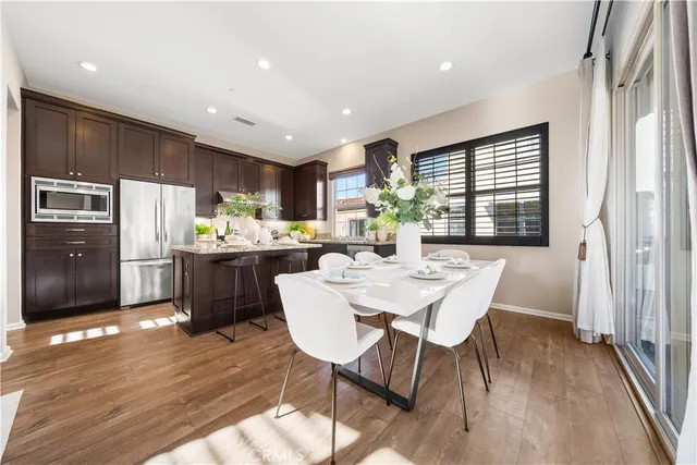 $1,299,800 | 81 Strawberry Grove, Irvine, CA 92620