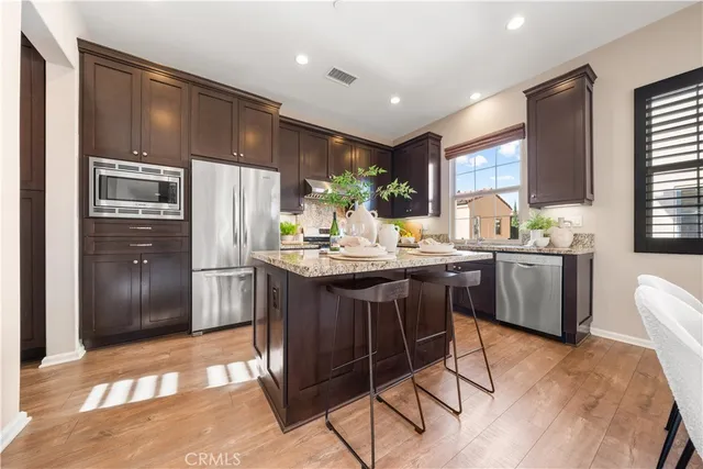 $1,299,800 | 81 Strawberry Grove, Irvine, CA 92620