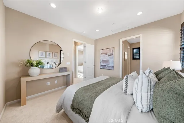 $1,299,800 | 81 Strawberry Grove, Irvine, CA 92620