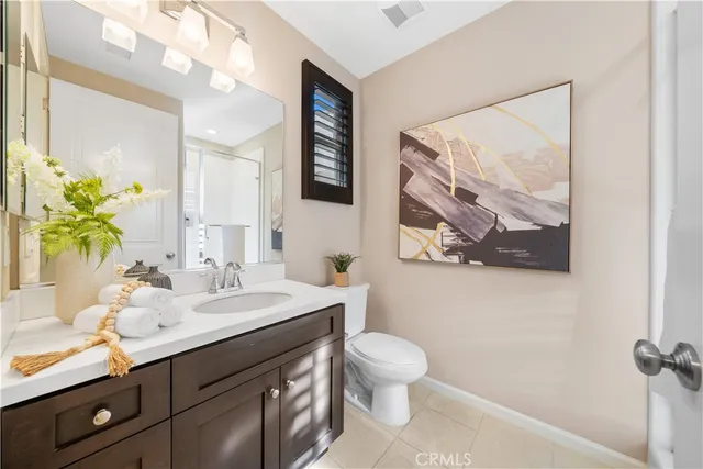 $1,299,800 | 81 Strawberry Grove, Irvine, CA 92620