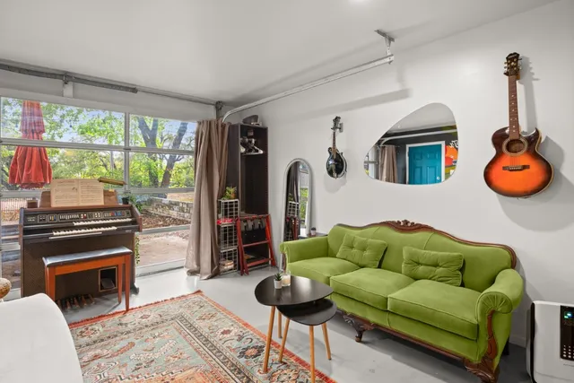 $899,000 | 1406 Summit Street, Austin, TX 78741