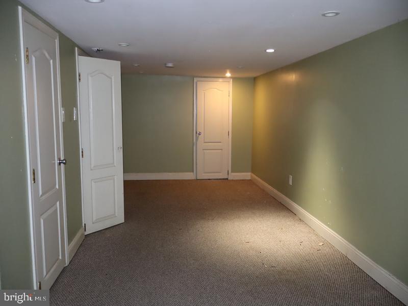 1502 68th Avenue Philadelphia, PA 19126 - Photo 19 of 20 an empty room with a natural light