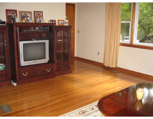 68 Hazen Street Springfield, MA 01119 - Photo 5 of 19 a view of a livingroom with furniture