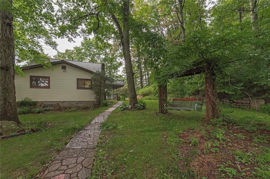 517 A Backbone Road Clinton, PA 15026 - Photo 3 of 25 Gallery Image 3