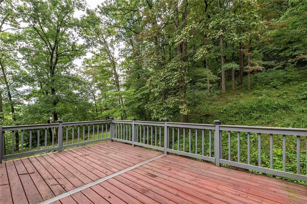 517 A Backbone Road Clinton, PA 15026 - Photo 4 of 25 Gallery Image 4