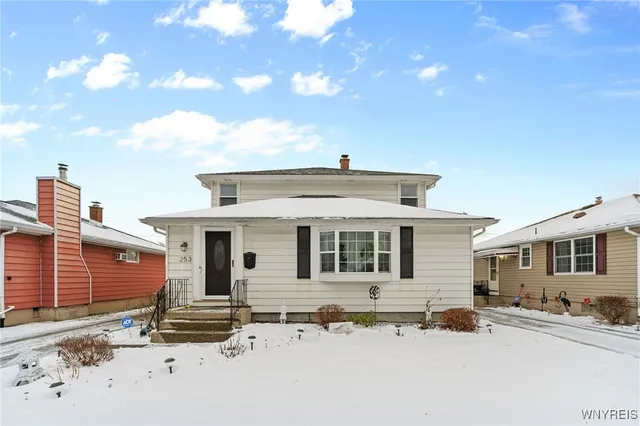 $349,900 | 253 Abbington Avenue, Tonawanda, NY 14223