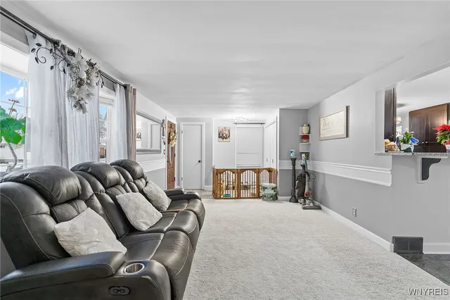 $349,900 | 253 Abbington Avenue, Tonawanda, NY 14223