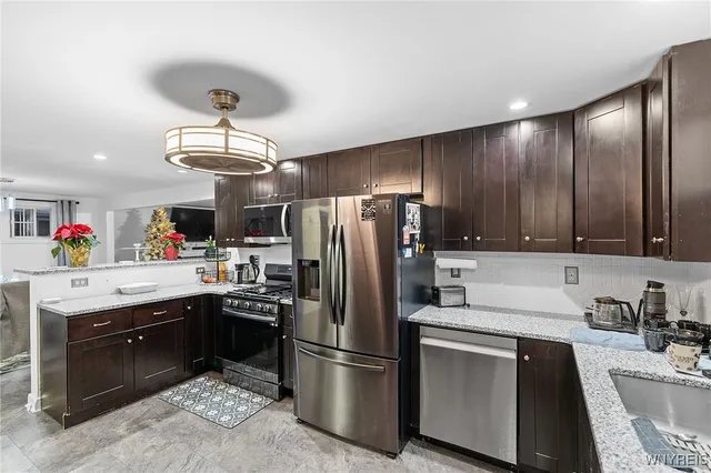 $349,900 | 253 Abbington Avenue, Tonawanda, NY 14223