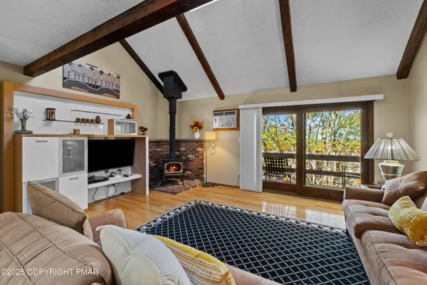 $270,000 | 129 Cross Country Lane, Tannersville, PA 18372