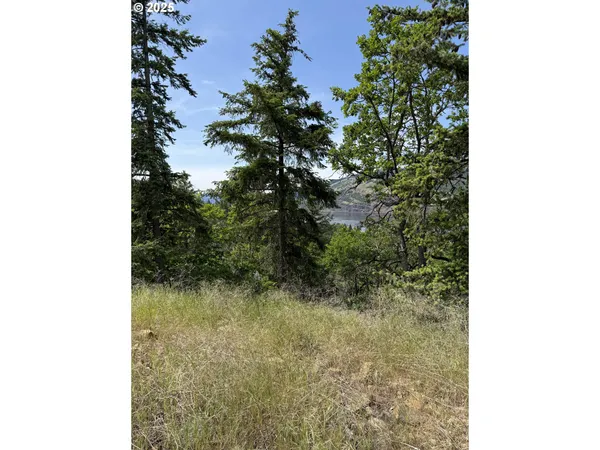 $399,000 | Coyote Court, Unit 42, Mosier, OR 97040