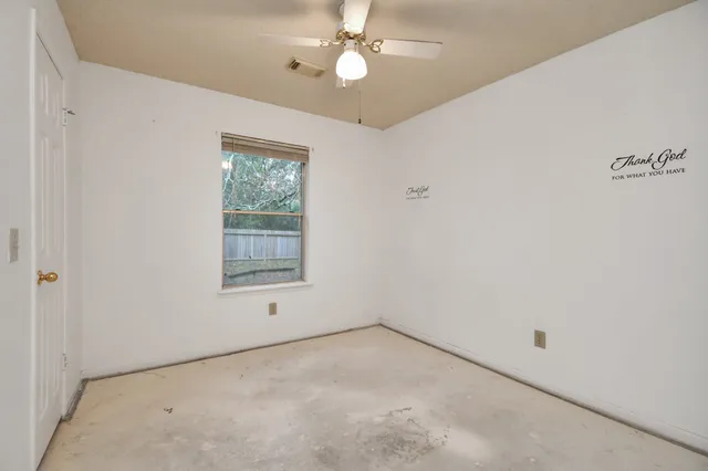 $300,000 | 7 Amber Fire Place, Spring, TX 77381