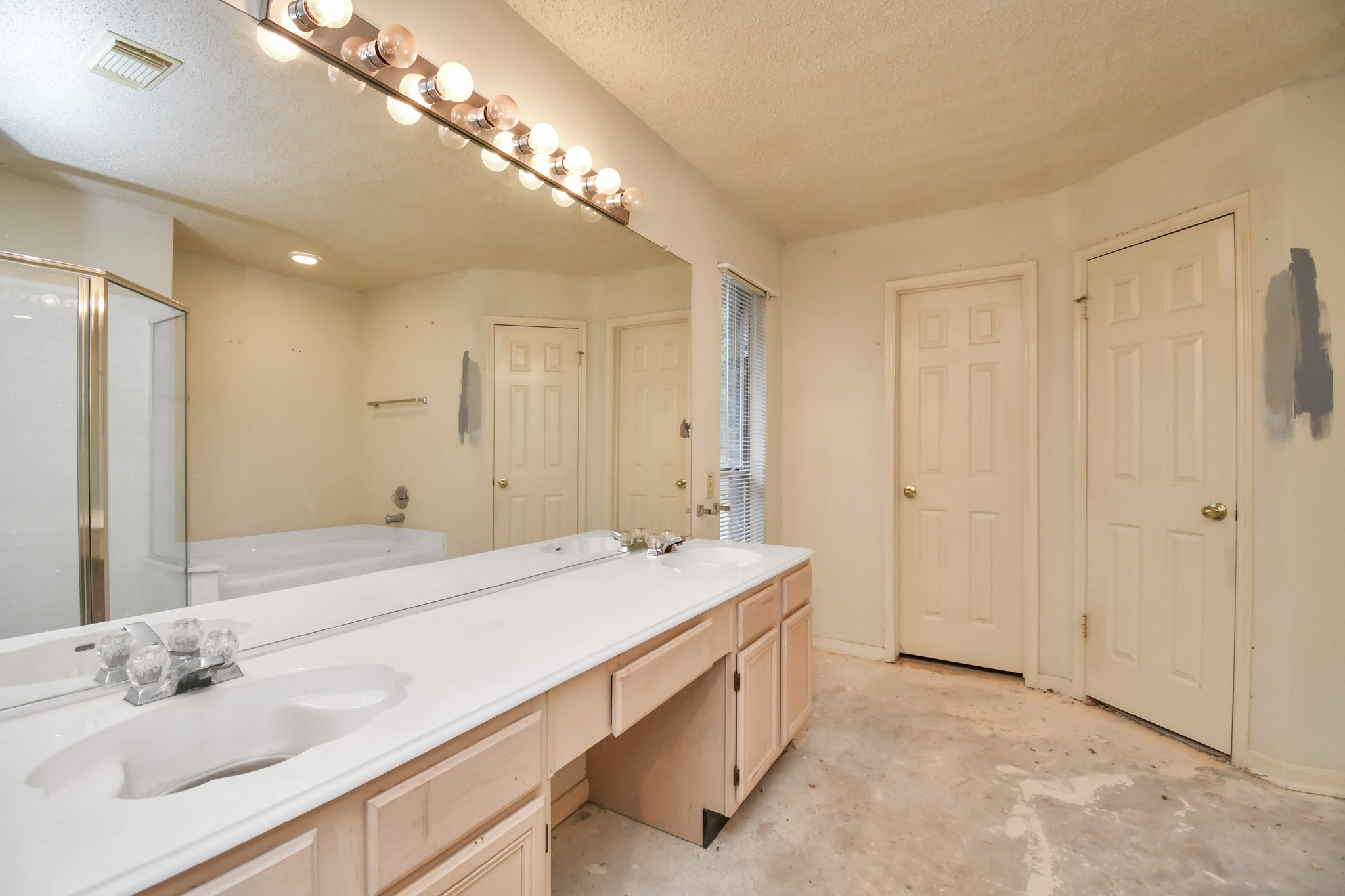 7 Amber Fire Place Spring, TX 77381 - Photo 10 of 16