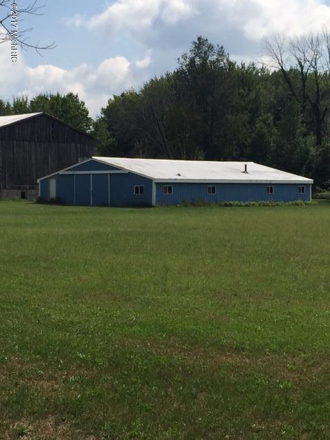 2886 South Sullivan Road Ravenna, MI 49451 - Photo 7 of 28 BLUE POLE BARN GARAGE
