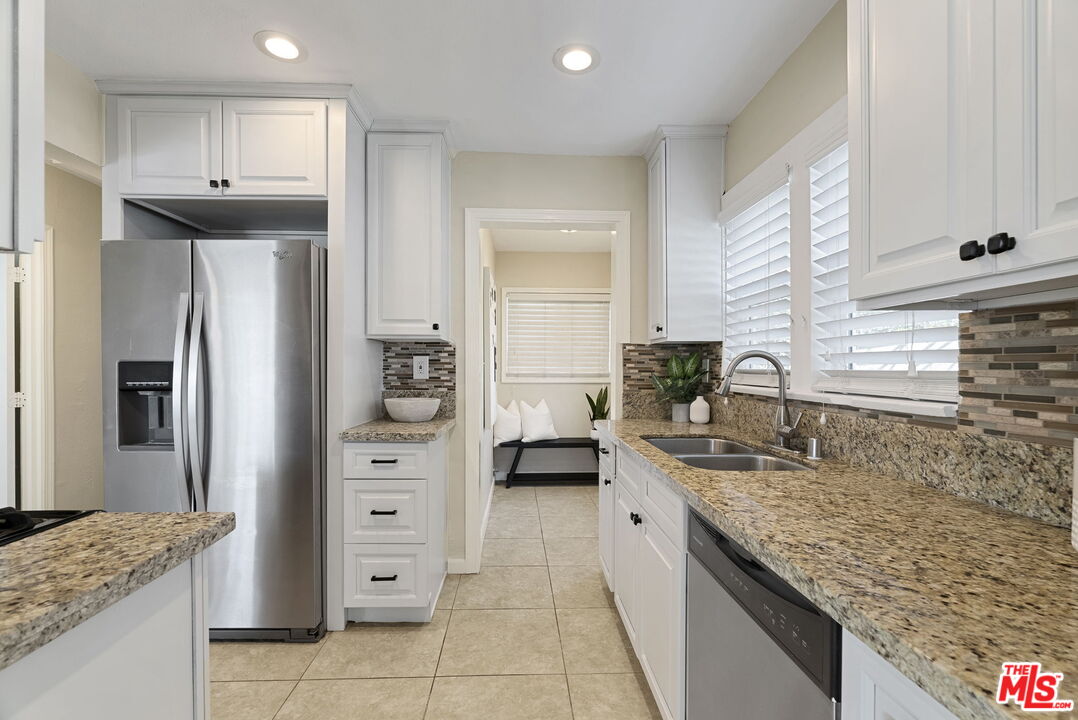 6151 Walnut Avenue Long Beach, CA 90805 - Photo 17 of 23