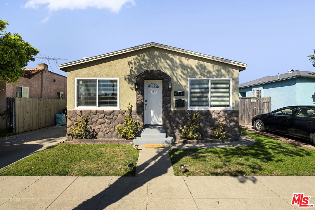 6151 Walnut Avenue Long Beach, CA 90805 - Photo 2 of 23