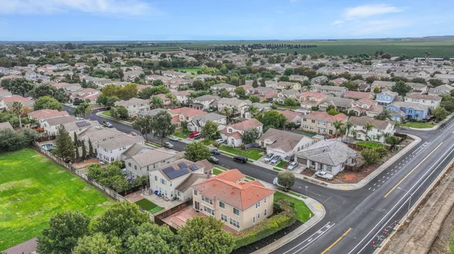 $649,999 | 1265 Fawn Lily Drive, Patterson, CA 95363