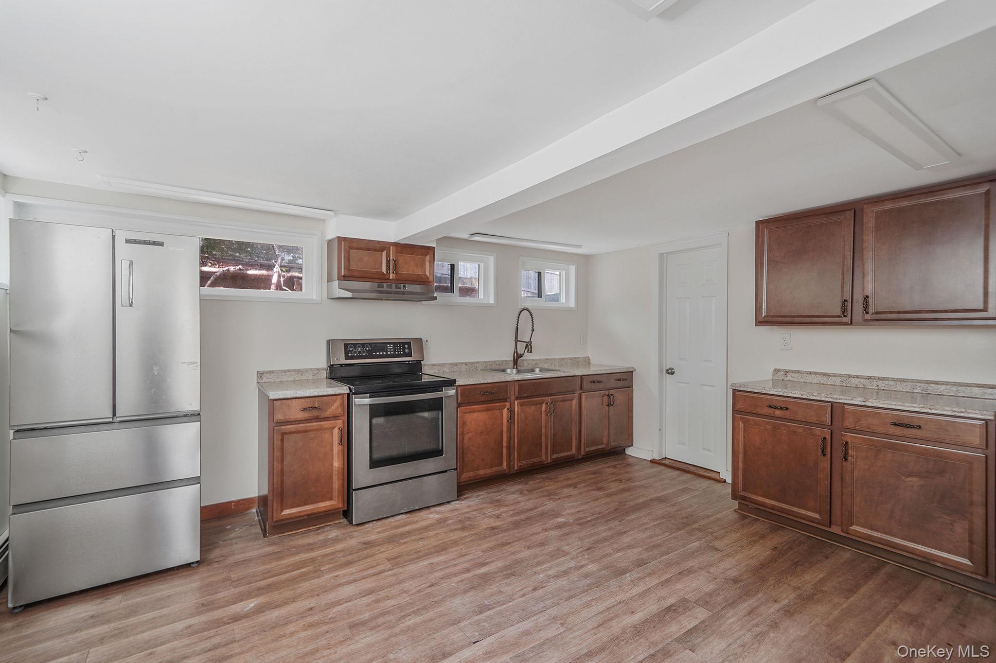 65 Woodlawn Road Rocky Point, NY 11778 - Photo 9 of 25