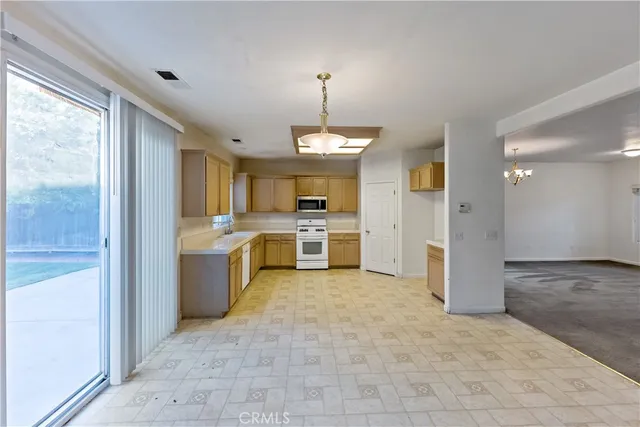 $485,000 | 6083 East Andrews Avenue, Fresno, CA 93727