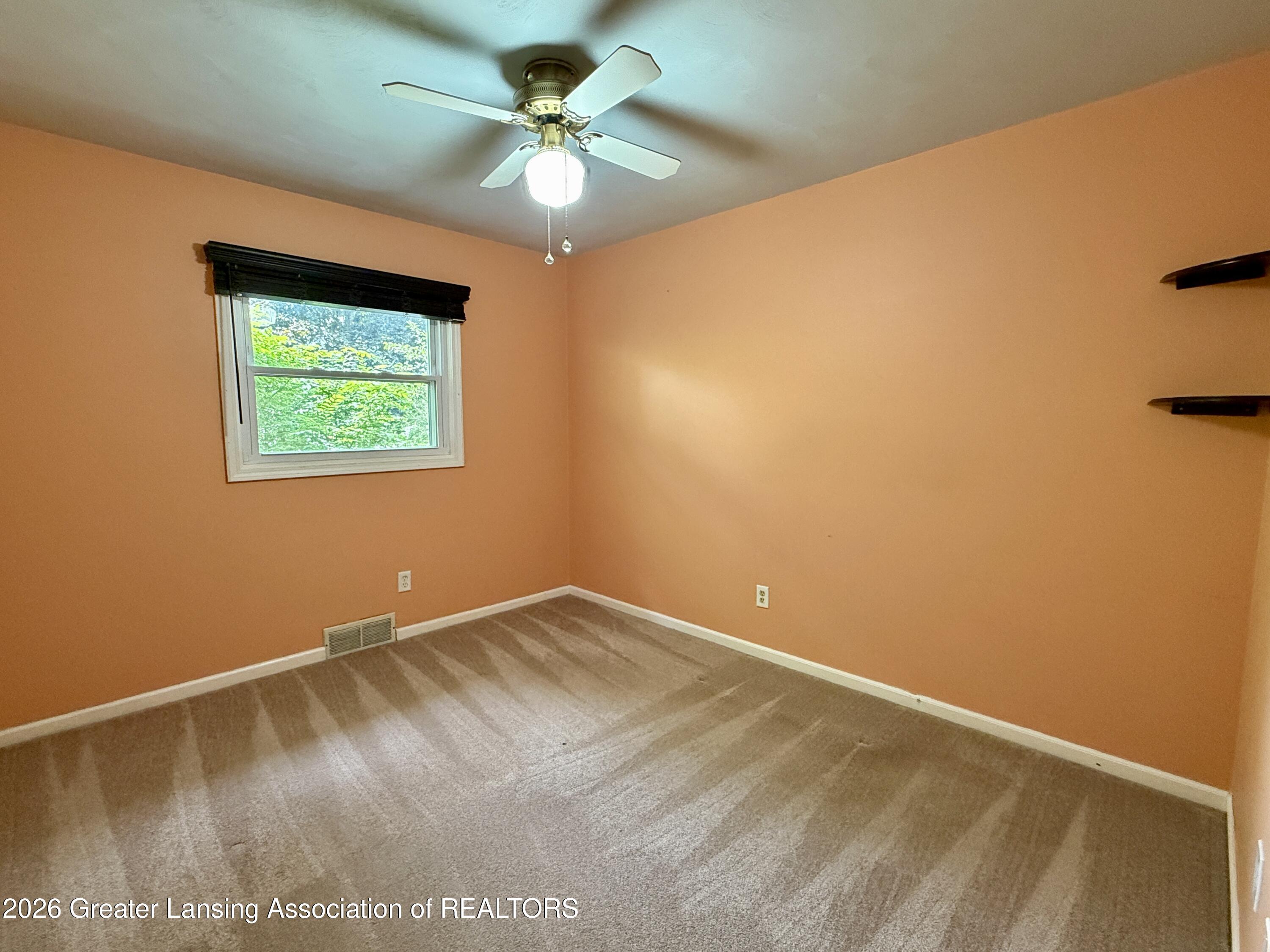 15479 Airport Road Lansing, MI 48906 - Photo 10 of 30 IMG_0340
